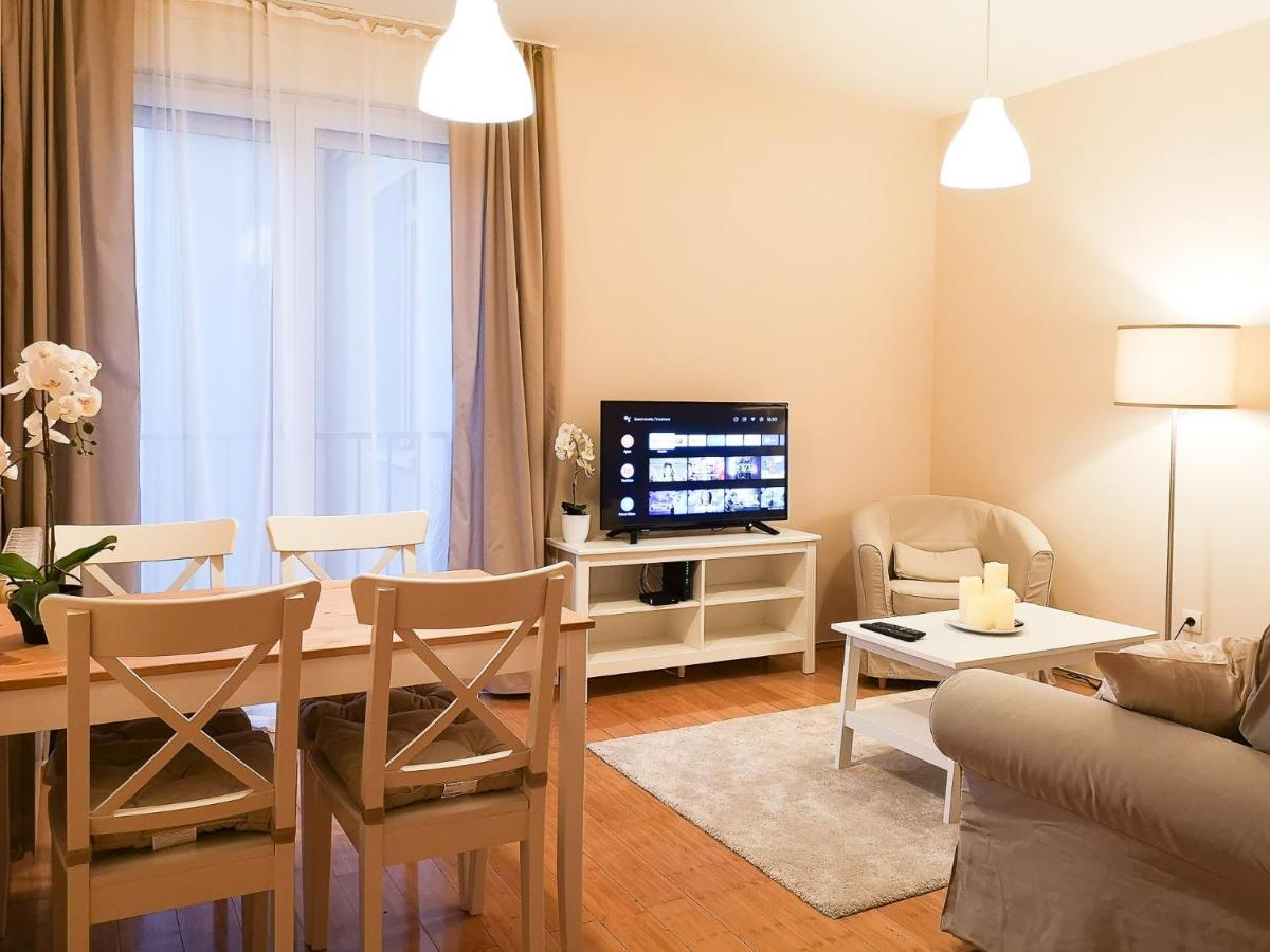 Filinhome Papa Suite 3 Novi Sad Exterior photo